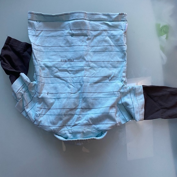 Mexx long sleeved top 9-12m - Picture 2 of 4